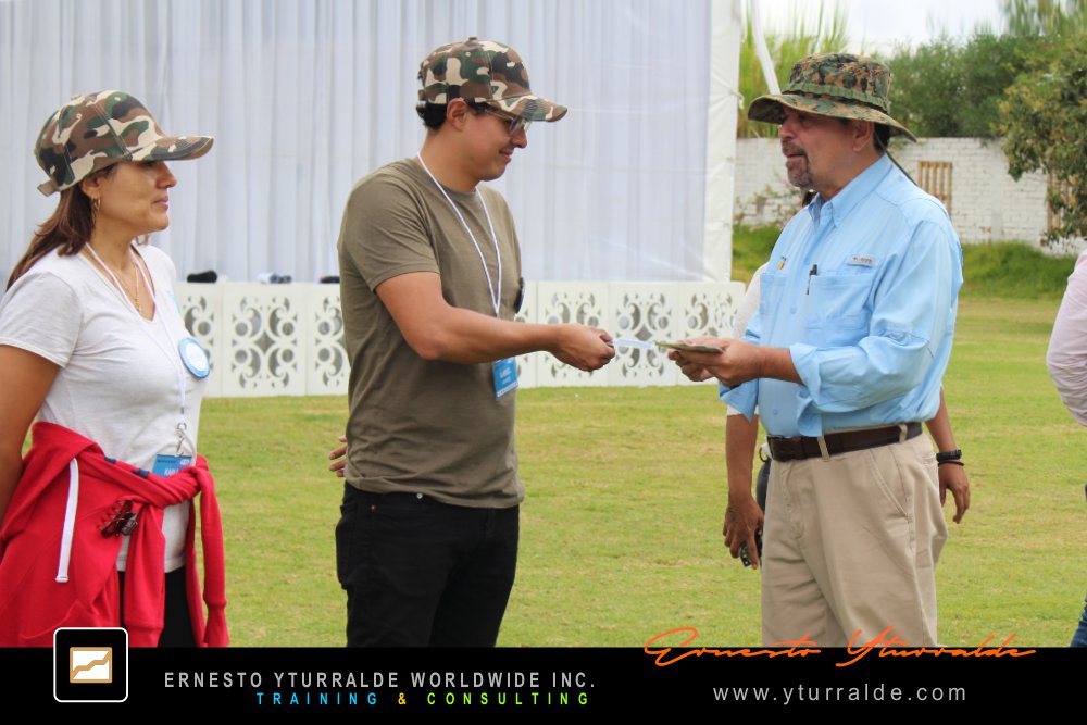 Trabajo en Equipo LATAM | Talleres de Cuerdas | Dinámicas grupales y actividades colaborativas para empresas