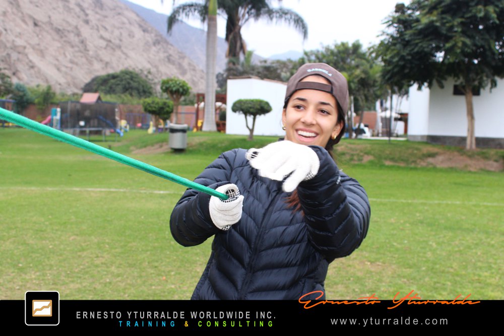 Trabajo en Equipo LATAM | Talleres de Cuerdas | Dinámicas empresariales de colaboración y liderazgo